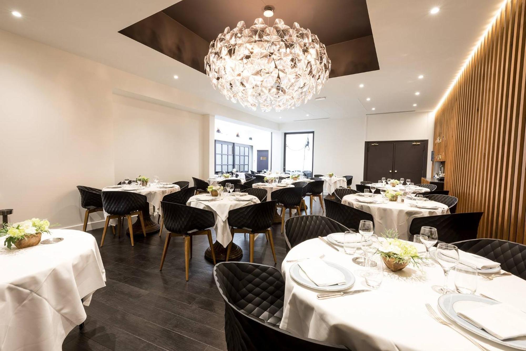Logis Hotel Des Bourbons 몽뤼꽁 외부 사진